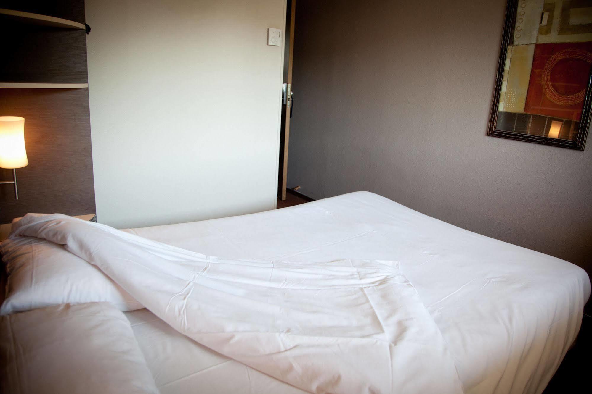 B&B Hotel Pau Zenith Bagian luar foto