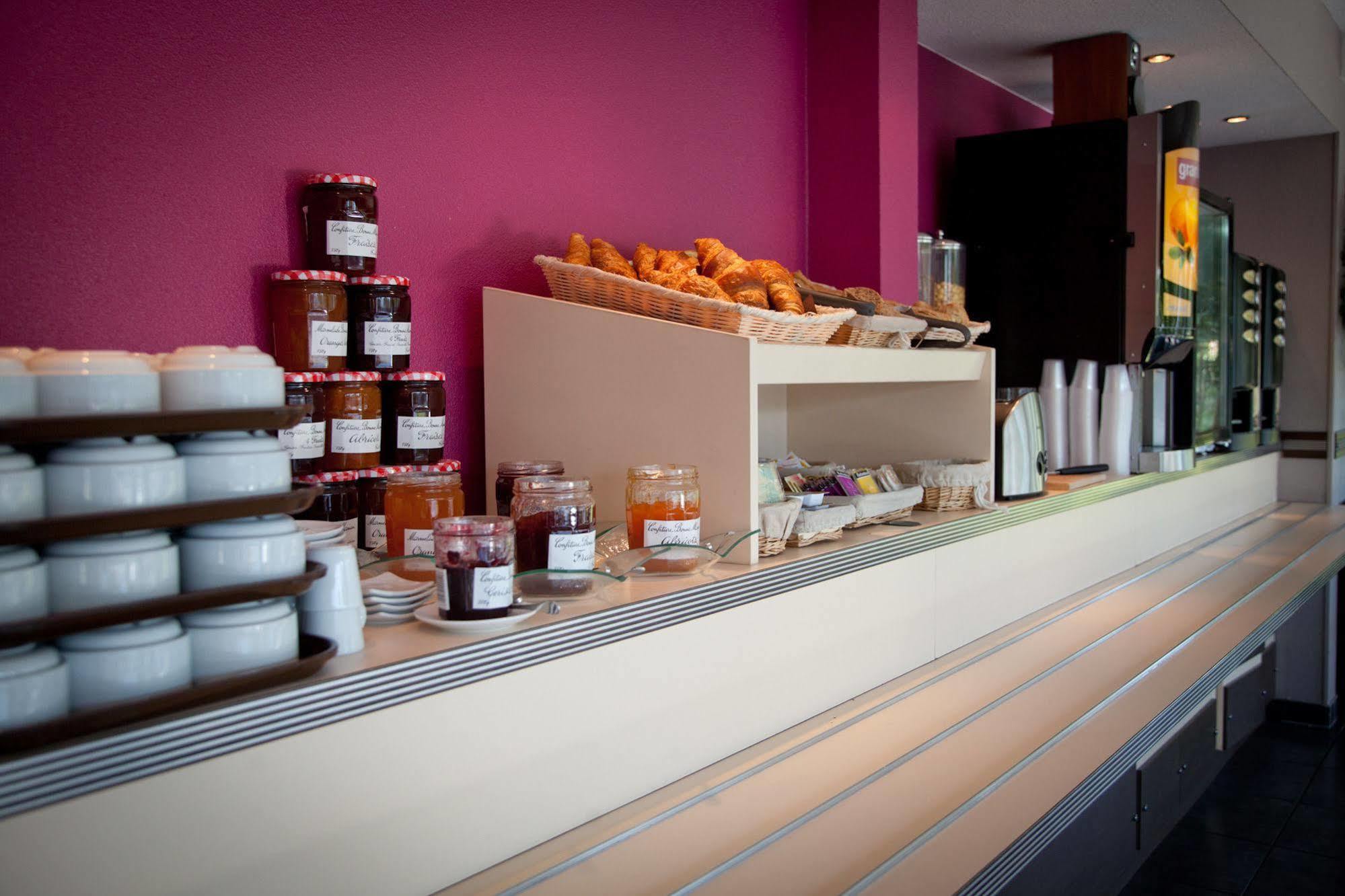 B&B Hotel Pau Zenith Bagian luar foto