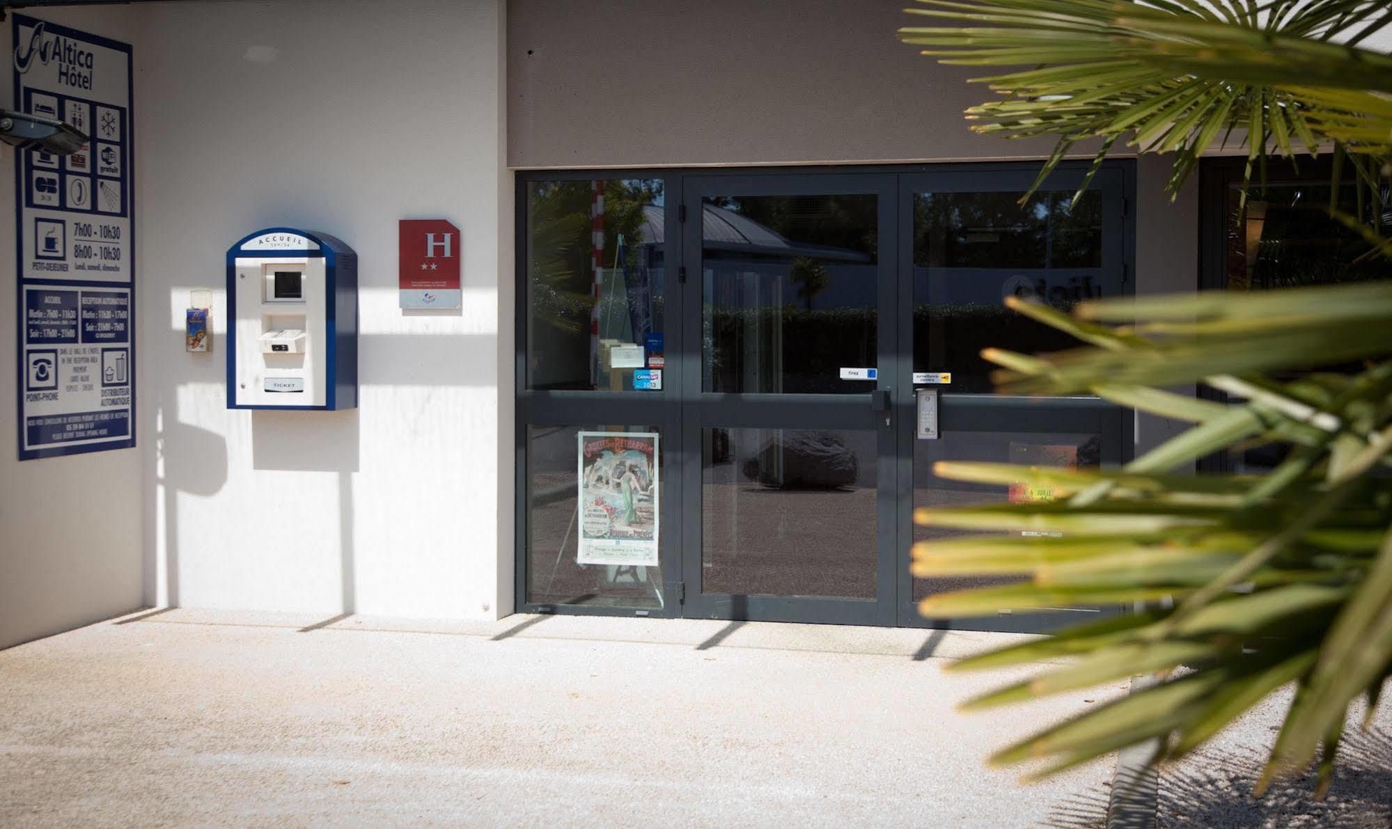 B&B Hotel Pau Zenith Bagian luar foto